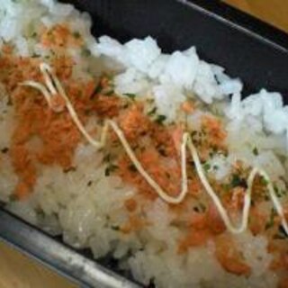 息子が大好きなお弁当ご飯！　「鮭マヨご飯」　　♪♪